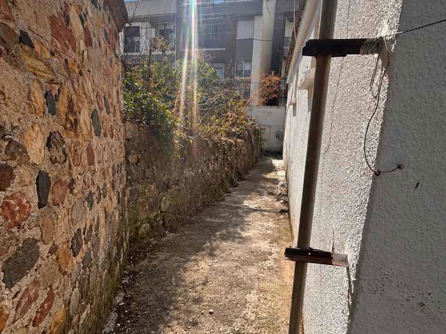 ÇANDARLI MERKEZDE, DENİZE 2 DAKİKA MESAFEDE, BAHÇELİ 2+1 MÜSTAKİL EV