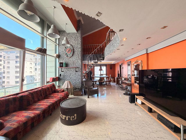 ÜMRANIYE TATLISU MAH.DE SATILIK 2+1  ÖZEL TASARIM LOFT DAIRE