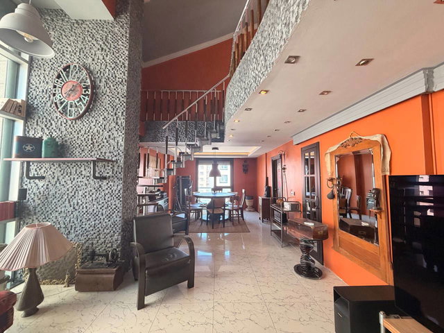 ÜMRANIYE TATLISU MAH.DE SATILIK 2+1  ÖZEL TASARIM LOFT DAIRE