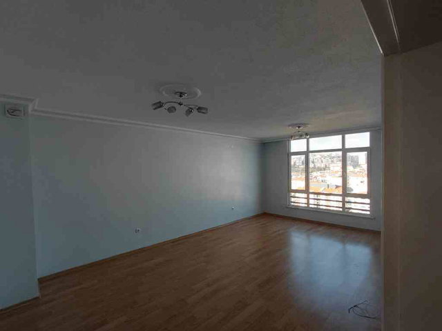 KEÇİÖREN’DE SİTE İÇİNDE 3+1 | 138 M² BRÜT | 9. KAT | MERKEZİ ISITMA (PAY ÖLÇER)