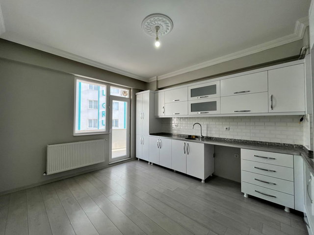 REMAX İLKE'DEN HİLALKENT'TE 3+1 SATILIK LÜKS DAİRE