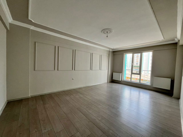 REMAX İLKE'DEN HİLALKENT'TE 3+1 SATILIK LÜKS DAİRE