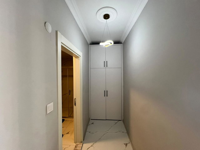 KISA DÖNEME UYGUN ABONELİKLERİ AÇIK SIFIR EŞYALI 2+1 DAİRE