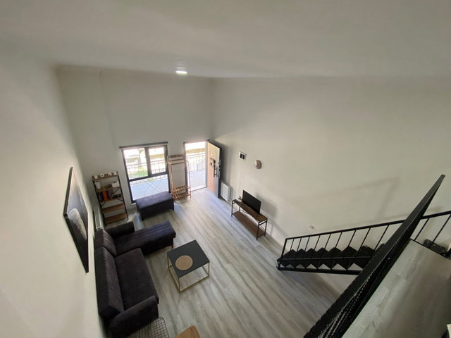 KISA DÖNEME UYGUN KİRALIK MÜSTAKİL GİRİŞLİ EŞYALI 1+1 LOFT DAİRE