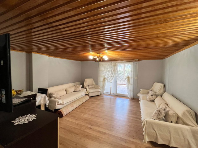 60 EVLER SAHİLDE SATILIK DENİZ MANZARALI 5+2 280 M2 DAİRE