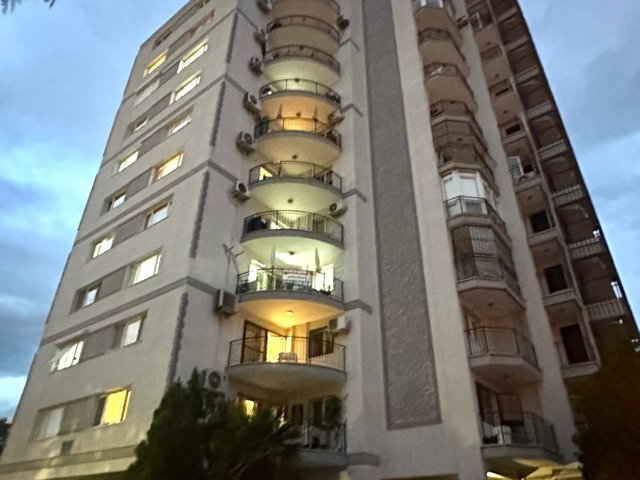 97 YENI GIRNEDE ASANSÖRLÜ,DOGALGAZLI , OTOPARKLI KIRALIK GENIŞ ARA KAT