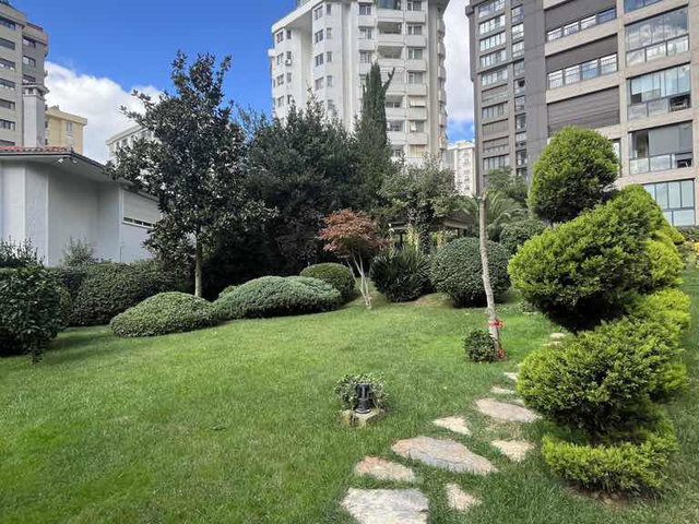 YAŞAMIN MUTLULUĞA DÖNÜŞTÜĞÜ MEKAN BAĞDAT CADDESİ ŞAŞKINBAKKAL