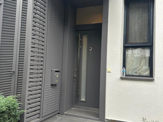 TERRACE HAYAT SİTESİNDE , BAHÇELİ 3+1 TRİPLEKS VİLLA