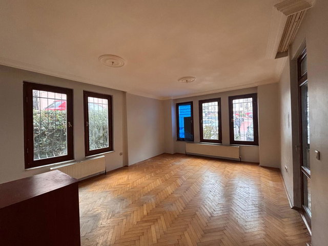 SARIYER ÖZDEN SİTESİ’NDE KİRALIK 3+1 DAİRE