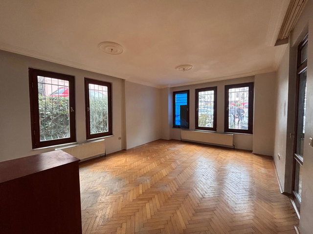SARIYER ÖZDEN SİTESİ’NDE KİRALIK 3+1 DAİRE