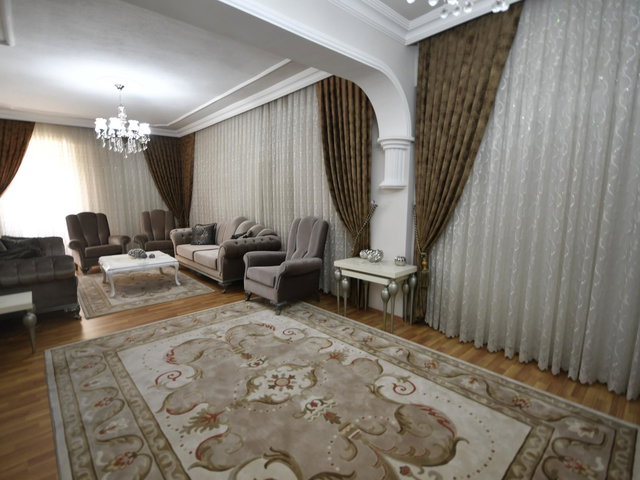 TEK DAIRE ÜZERİ BİNADA ÇİFT TERASLI,ÖZEL VE ÖZELLİKLİ DUBLEKS...