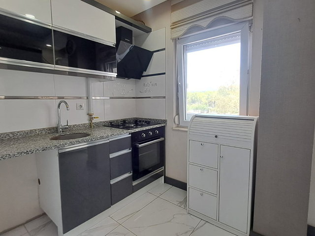 ERENKÖY’DE GÜNEY-DOĞU CEPHELİ 3+1 KİRALIK DUBLEKS DAİRE
