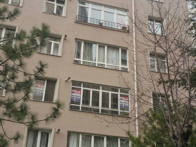 100. IŞÇI BLOKLARI ÇOK KATLILARDA ÜÇGEN ÇARŞI YANIBAŞI KIRALIK 2+1 ARA KAT