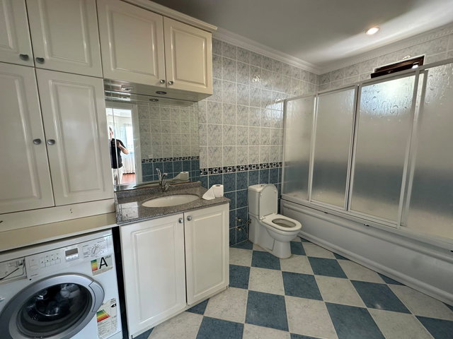ÇIFTLIK MAH.'DE KIRALIK 470 M² 6+3 VILLA MÜŞTEMILATLI