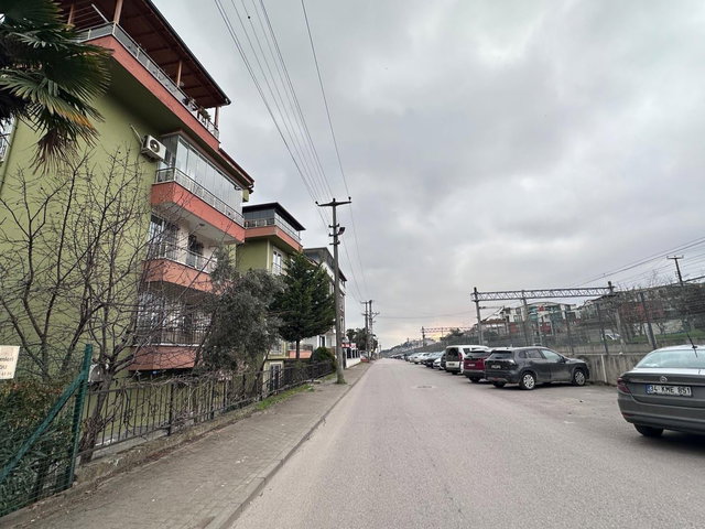PLAJYOLU CUMHURIYET MAHALLESI SAHILE YAKIN MASRAFSIZ GENIŞ 2+1