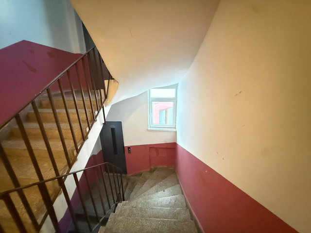 HACI HÜSEYİN MAHALLESİ’NDE SATILIK 2+1 DAİRE