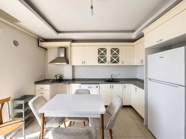 REMAX RİNA’DAN YENİŞEHİR’DE HAVUZLU SİTEDE  FULL EŞYALI 2+1