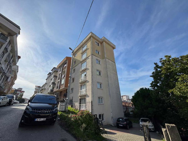 AHMET YESEVİDE İSKANLI BALKONLU 2+1 DAİRE
