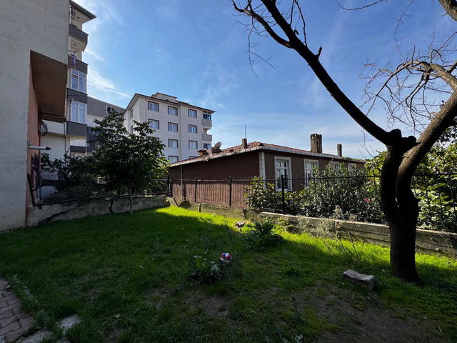 AHMET YESEVİDE İSKANLI BALKONLU 2+1 DAİRE