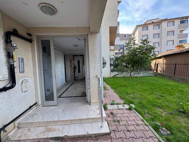 AHMET YESEVİDE İSKANLI BALKONLU 2+1 DAİRE