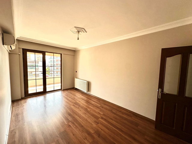 ÖZDAMAR SİTESİ’NDE KİRALIK 3+1 | 6. KAT | 120 M² NET | MUHTEŞEM MANZARA