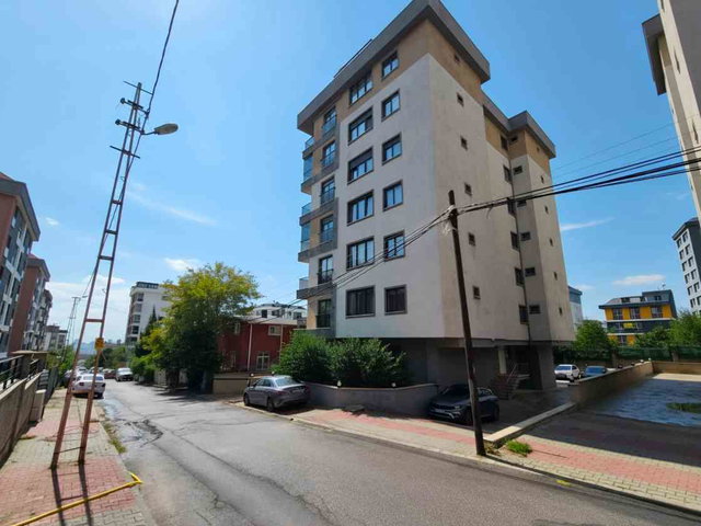 SULTANBEYLİ NECİP FAZIL MAHALLESİNDE LÜKS 3+1 SATILIK DAİRE