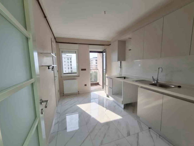 SULTANBEYLİ NECİP FAZIL MAHALLESİNDE LÜKS 3+1 SATILIK DAİRE