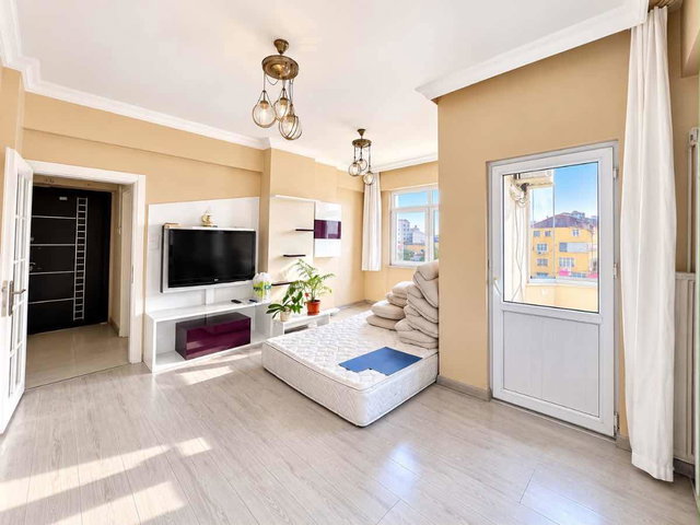 PENDİK KAVAKPINARDA İÇİ KOMPLE YENİLENMİŞ 3+1 SATILIK DAİRE