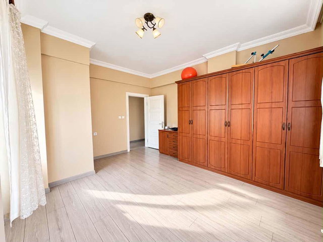 PENDİK KAVAKPINARDA İÇİ KOMPLE YENİLENMİŞ 3+1 SATILIK DAİRE