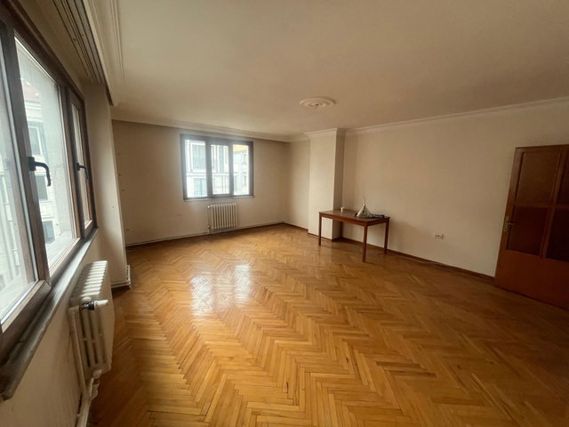 AMBARLI SAHİLE YÜRÜME MESAFESİNDE KİRALIK 5+1 TERASLI DUBLEKS