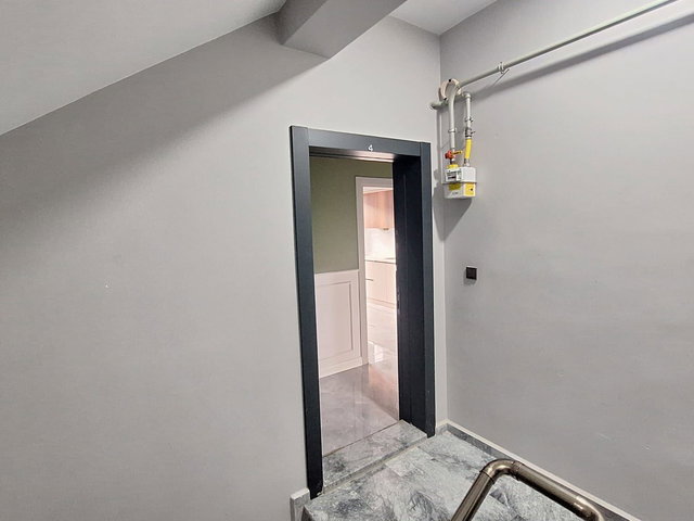 BAŞİSKELE'DE 3+1 EBEVEYN BANYOLU KİRALIK DAİRE