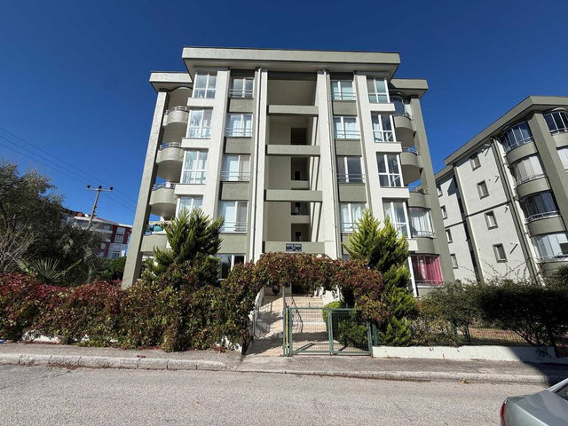ÇANAKKALE MERKEZ ESENLER’DE KARDELEN SİTESİ’NDE 3+1 SATILIK DAİRE