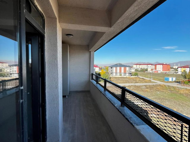 REMAX İLKE'DEN DADAŞKENT MERKEZ'DE 2+1 KİRALIK DAİRE