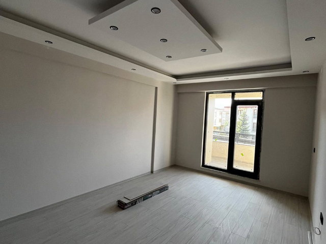 REMAX İLKE'DEN DADAŞKENT MERKEZ'DE 2+1 KİRALIK DAİRE