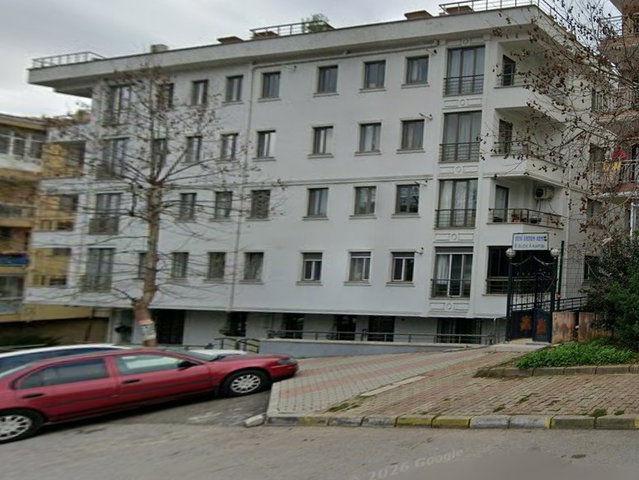 MALTEPE KÜÇÜKYALI’DA KADİR HAS 'A VE METROYA YAKIN BALKONLU KİRALIK DAİRE