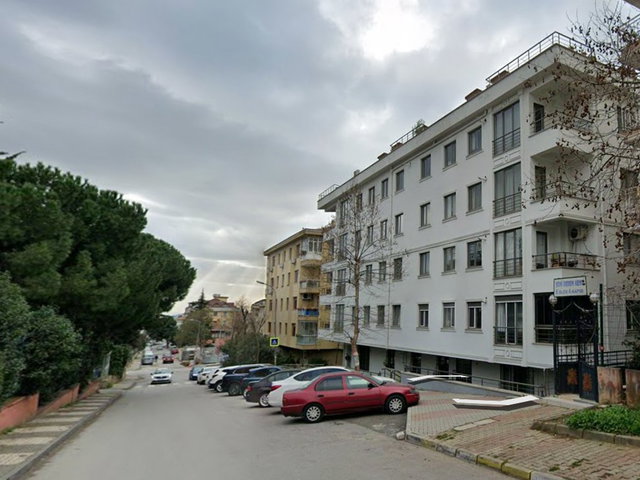 MALTEPE KÜÇÜKYALI’DA KADİR HAS 'A VE METROYA YAKIN BALKONLU KİRALIK DAİRE