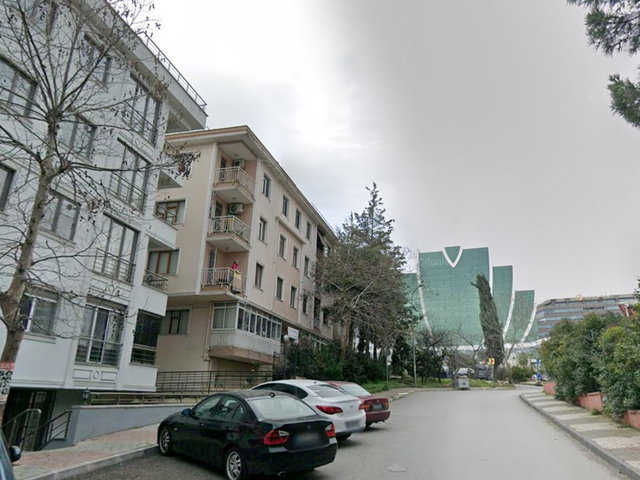 MALTEPE KÜÇÜKYALI’DA KADİR HAS 'A VE METROYA YAKIN BALKONLU KİRALIK DAİRE