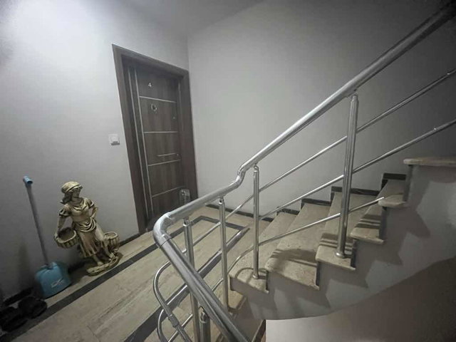 ÇANDARLI MERKEZDE EŞYALI 2+1 KİRALIK DAİRE | BALKONLU, DOĞU-KUZEY CEPHE, BOŞ VE HEMEN TESLİM