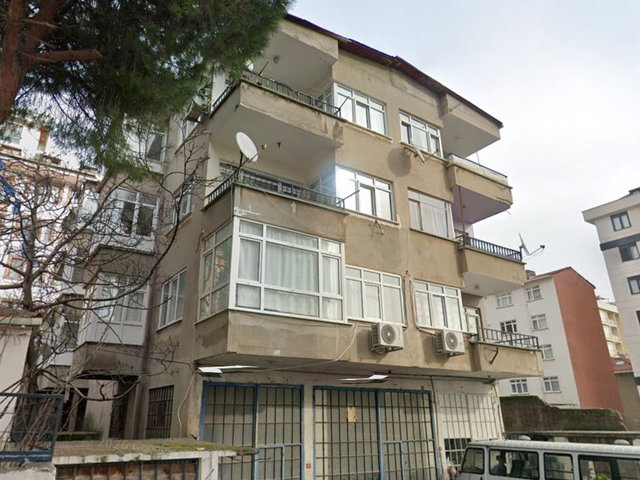 KARTAL YUKARI MAH ’DE 3 BALKONLU BELEDİYE ARKASI YATIRIMLIK SATILIK DAİRE