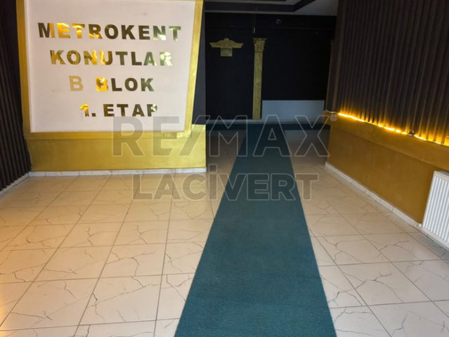 RE/MAX LACİVERT'TEN YILDIZKENT'TE KİRALIK 3+1 DAİRE