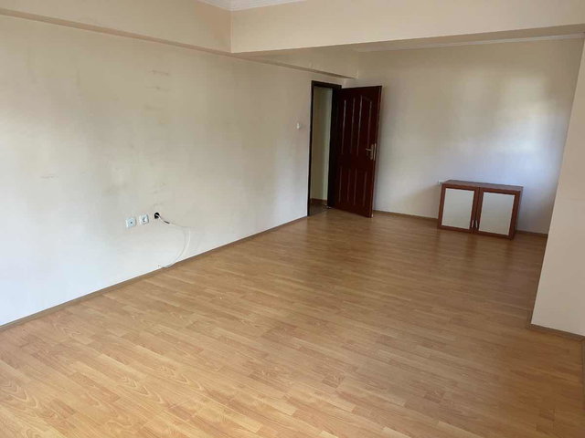 CENGİZHAN MAHALLESİNDE METROYA 200 METRE MESAFEDE FERAH 3+1 DAİRE !
