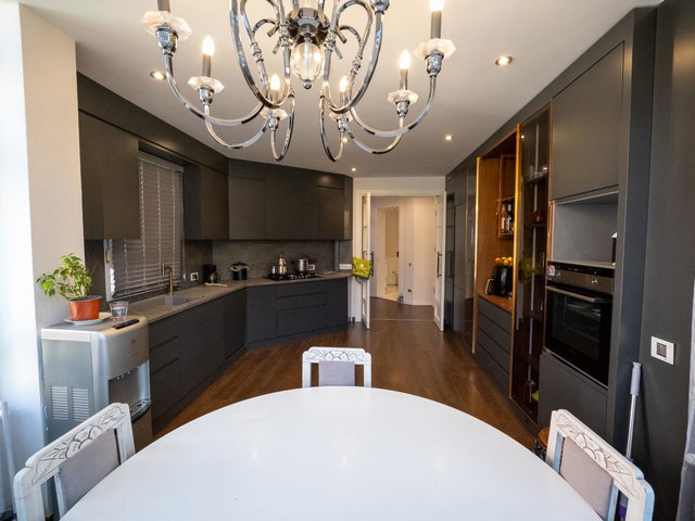 REMAX MODEL DEN YENIŞEHIR ONELYA SITESINDE 4+2 SATILIK VILLA