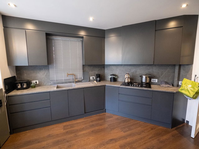 REMAX MODEL DEN YENIŞEHIR ONELYA SITESINDE 4+2 SATILIK VILLA