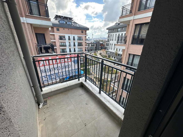 REMAX CİTY ÜSKÜDAR KÜÇÜKSU'DA ÖZEVİM SİTESİNDE SATILIK DAİRE
