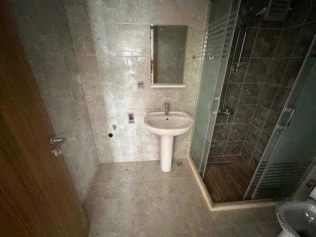 REMAX CİTY ÜSKÜDAR KÜÇÜKSU'DA ÖZEVİM SİTESİNDE SATILIK DAİRE