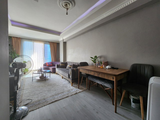 ESENYURT BALIKYOLU’NDA 2+1 | 105 M² BRÜT | BALKONLU | KREDİYE UYGUN, KİRACILI DAİRE