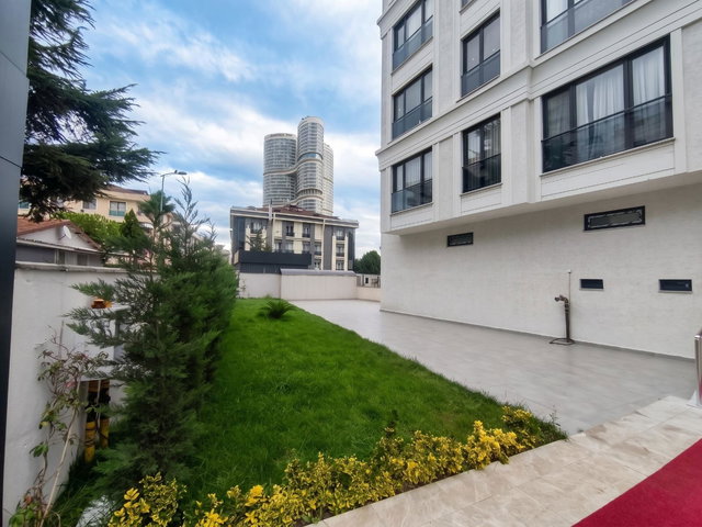 ATAŞEHIR'IN YENI YILDIZI SARIÇINAR MILENYUM KONAKLARI'NDA PRESTIJLI 2+1