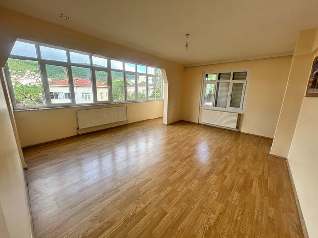 150 M² DENIZ/ORMAN MANZARALI, 45,78 M² ARSA PAYLI DAIRE