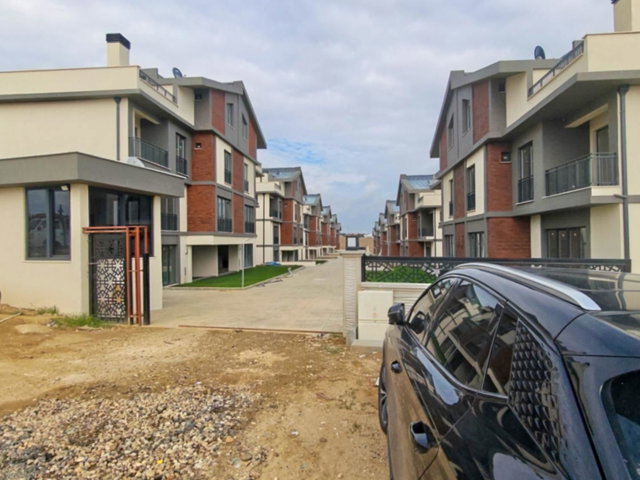 SILIVRI  BALABAN'DA INANILMAZ FIRSAT ULTRA LÜKS MÜSTAKİL VİLLA