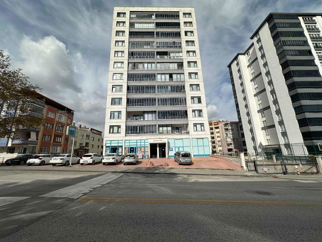 ETİMESGUT TOPCU MAHALLESİNDE SİTE İÇİNDE SATILIK DAİRE